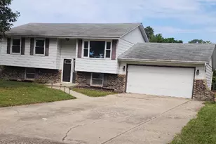 2910 Crows Nest Dr, Hobart, IN 46342 - Photo 1