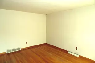 5400 Georgia St, Merrillville, IN 46410 - Photo 7