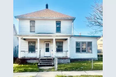 714 E 10th Street, Michigan City, IN 46360 - Photo 1