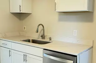 727 Water St, Hobart, IN 46342 - Photo 11