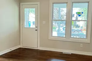 727 Water St, Hobart, IN 46342 - Photo 5