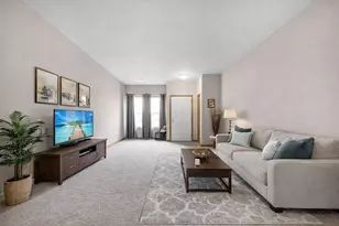 7501 E 111th Ln, Crown Point, IN 46307 - Photo 5