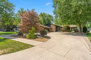 1401 Greenwood Ave, Munster, IN 46321 - Photo 5