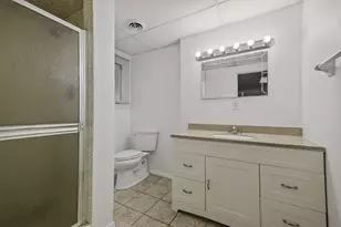 8132 Kraay Ave, Munster, IN 46321 - Photo 17