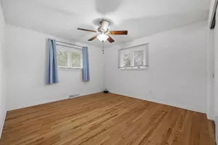 8132 Kraay Ave, Munster, IN 46321 - Photo 11