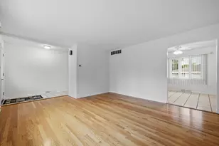 8132 Kraay Ave, Munster, IN 46321 - Photo 5