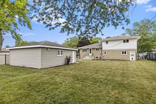 8132 Kraay Ave, Munster, IN 46321 - Photo 21