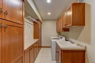 9130 Verbena Dr, Munster, IN 46321 - Photo 15