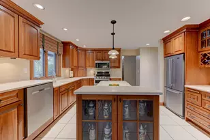 9130 Verbena Dr, Munster, IN 46321 - Photo 9