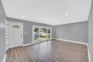 8013 Monaldi Dr, Munster, IN 46321 - Photo 3