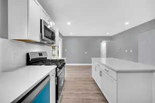 8013 Monaldi Dr, Munster, IN 46321 - Photo 13