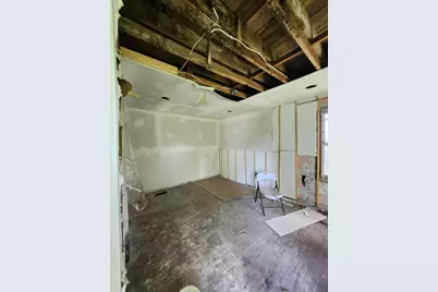 627 Tennessee Street, Gary, IN 46402 - Photo 21