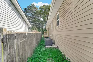 2689 Cass St, Lake Station, IN 46405 - Photo 19