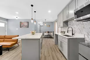 2689 Cass St, Lake Station, IN 46405 - Photo 9