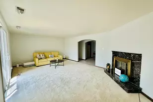 1618 Camellia Dr, Munster, IN 46321 - Photo 9