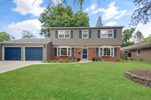 58 Appletree Ln, Valparaiso, IN 46383 - Photo 1