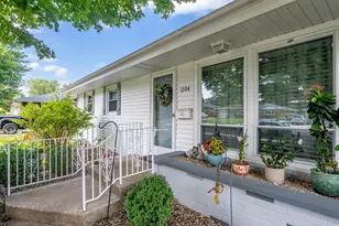 1304 Lafayette St, Valparaiso, IN 46383 - Photo 5