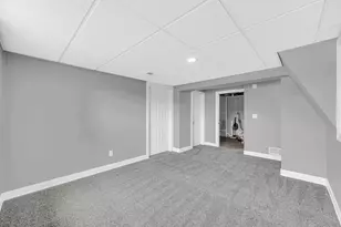 7949 Jackson Ave, Munster, IN 46321 - Photo 17