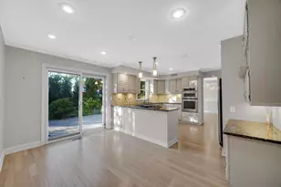 1425 Azalea Dr, Munster, IN 46321 - Photo 11