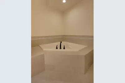 8247 Dylan Drive, Merrillville, IN 46410 - Photo 15