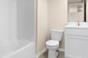 8241 Dylan Dr, Merrillville, IN 46410 - Photo 21