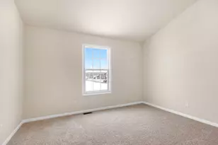 8241 Dylan Dr, Merrillville, IN 46410 - Photo 11