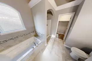 8309 Dylan Dr, Merrillville, IN 46410 - Photo 9