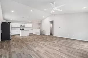 127 Mayfield Dr, Michigan City, IN 46360 - Photo 5