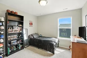 543 Chicory Ln, Valparaiso, IN 46385 - Photo 15