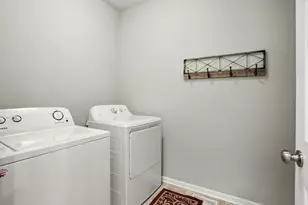 543 Chicory Ln, Valparaiso, IN 46385 - Photo 21