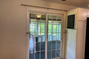 205 W 15th St, La Porte, IN 46350 - Photo 17