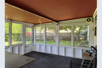 205 W 15th Street, La Porte, IN 46350 - Photo 19