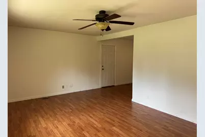 205 W 15th Street, La Porte, IN 46350 - Photo 3