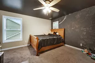 8 W Shakespeare Dr, Valparaiso, IN 46385 - Photo 13