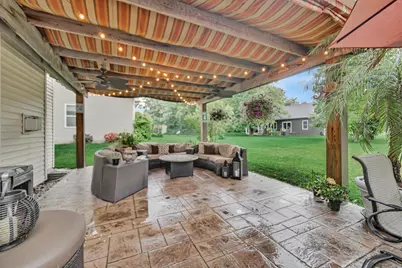 8 W Shakespeare Drive, Valparaiso, IN 46385 - Photo 23