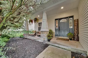 8 W Shakespeare Dr, Valparaiso, IN 46385 - Photo 3