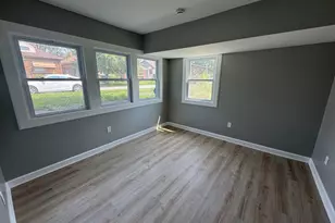 1052 Tyler St, Gary, IN 46402 - Photo 13