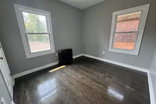 1052 Tyler St, Gary, IN 46402 - Photo 11