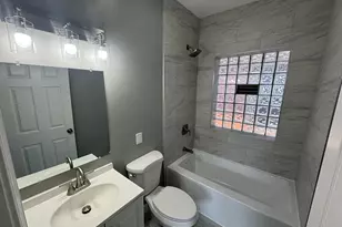 1052 Tyler St, Gary, IN 46402 - Photo 9