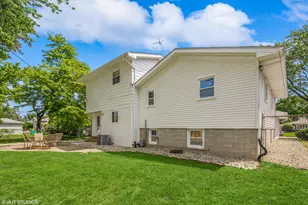 9608 Cypress Ave, Munster, IN 46321 - Photo 19