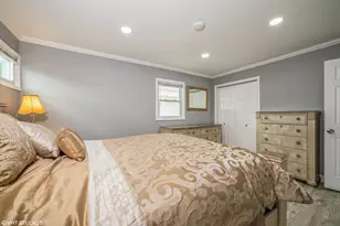 9608 Cypress Ave, Munster, IN 46321 - Photo 7