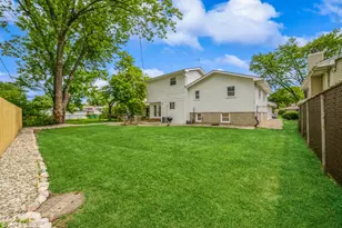 9608 Cypress Ave, Munster, IN 46321 - Photo 21