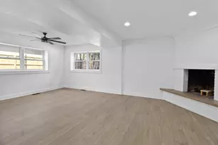 8147 Oakwood Ave, Munster, IN 46321 - Photo 29