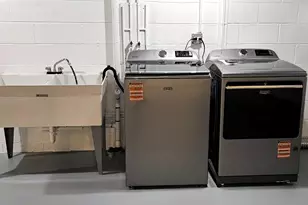 8147 Oakwood Ave, Munster, IN 46321 - Photo 39