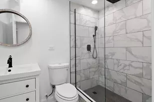 8147 Oakwood Ave, Munster, IN 46321 - Photo 33