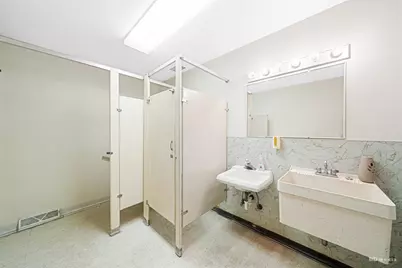 8600 W Taft Street, Merrillville, IN 46410 - Photo 33