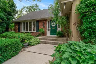 1322 Fisher St, Munster, IN 46321 - Photo 3