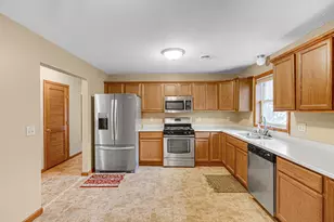 8540 Orchard Dr, Highland, IN 46322 - Photo 3