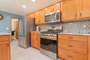 1806 Forsythia St SE, Demotte, IN 46310 - Photo 7