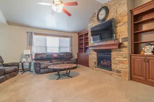 1806 Forsythia St SE, Demotte, IN 46310 - Photo 3